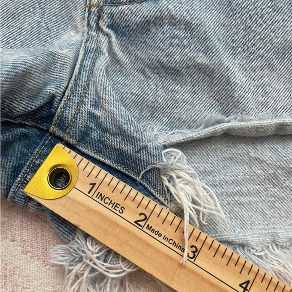 Agolde Frayed Hem Light Blue Jean Shorts - Picture 5 of 8